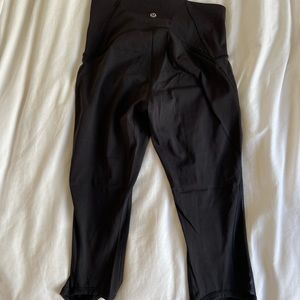 Cropped lululemon leggings- like NEW